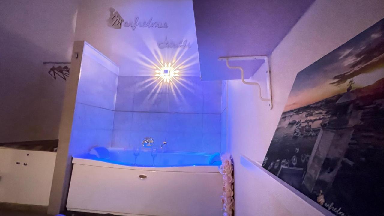 Manfredoniajacuzzi Bed & Breakfast